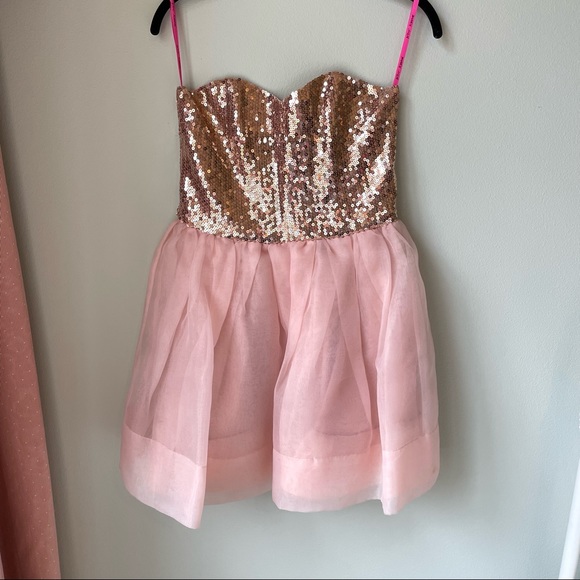 Betsey Johnson Pink Tulle and Rose Gold Sequined Party Dress | Size 6 - Picture 2 of 6